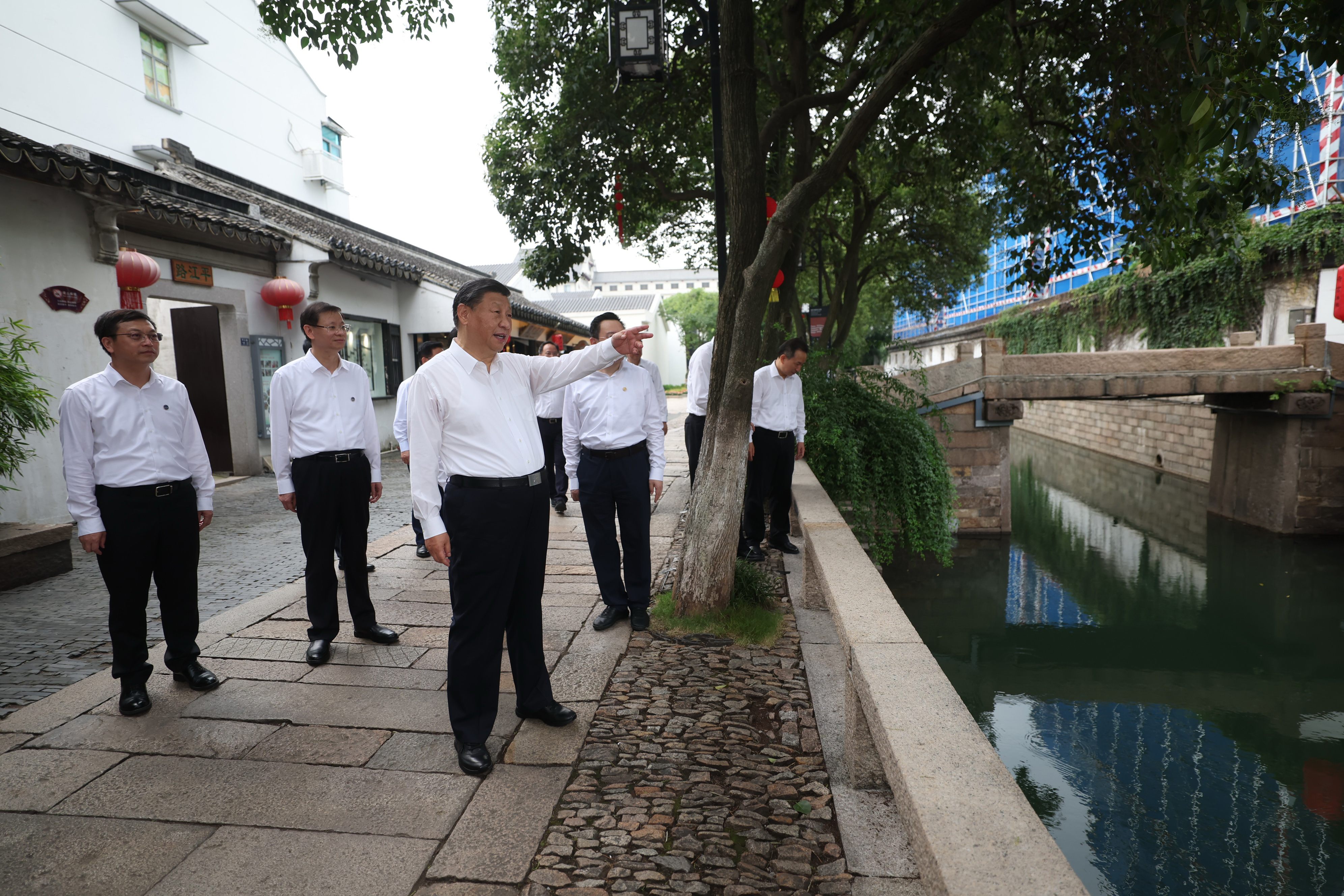 2023年7月6日，習(xí)近平在蘇州平江歷史文化街區(qū)考察。